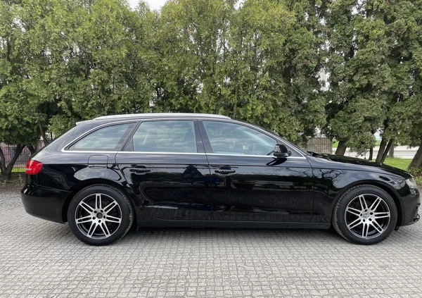 samochody osobowe Audi A4 cena 33900 przebieg: 255366, rok produkcji 2010 z Poznań